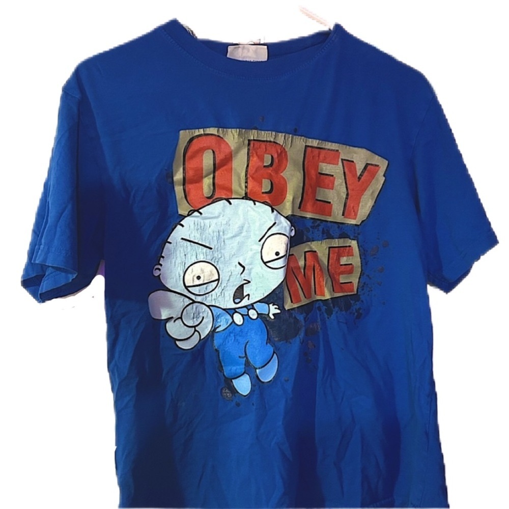 🩵3/$18🩵 Y2K Family Guy Vintage Blue tee shirt